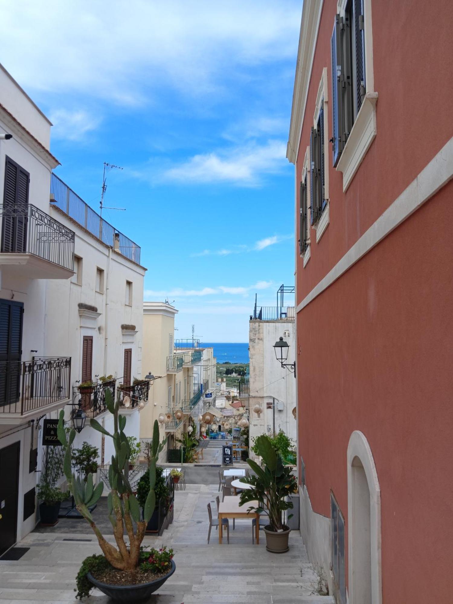 Meridiana Case Al Mare Centro Mattinata Exterior photo